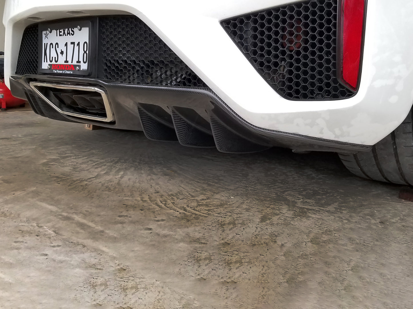 Acura NSX 2017-2021 Carbon Rear Valance/Diffuser OE Style